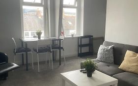 Modern Flat In City Centre